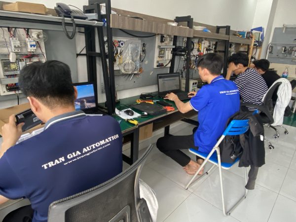 Sửa Driver Servo hư bo mạch, xử lý lỗi Servo các hãng uy tín